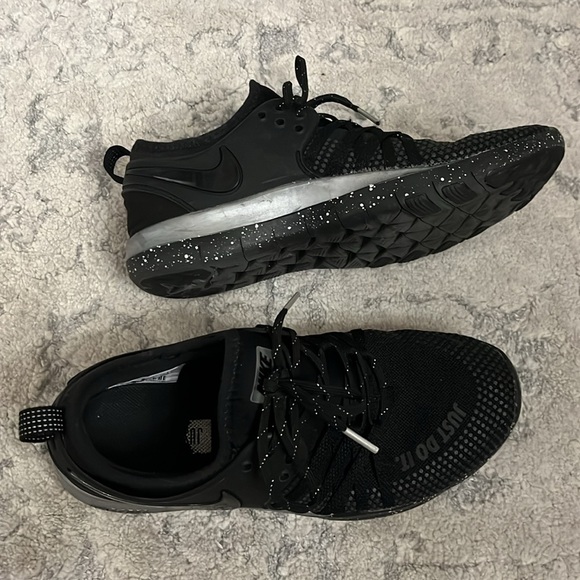 Nike Free TR 7 Selfie Training lace up sneakers black chrome Size 6.5 - Picture 13 of 17